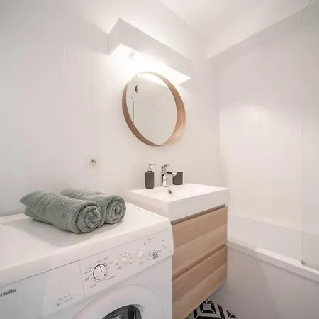Apartment L'amadeo - T2 Centre-ville & Parking *